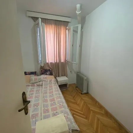 아파트 Izdavanje Sobe/stana Pofalici 사라예보